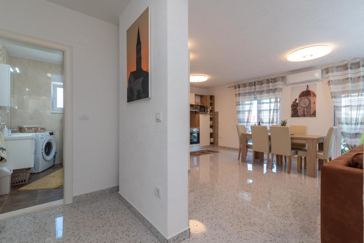 Apartment Gagula With Jacuzzi Trogir Ngoại thất bức ảnh